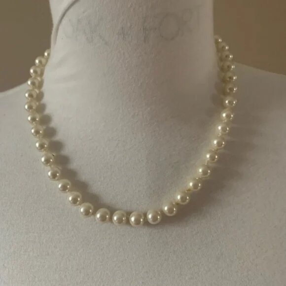 Necklace Bundle - Picture 4 of 10